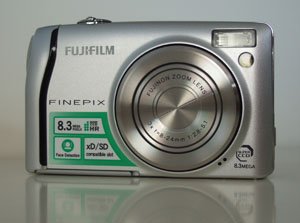 Fuji Finepix F40fd Front