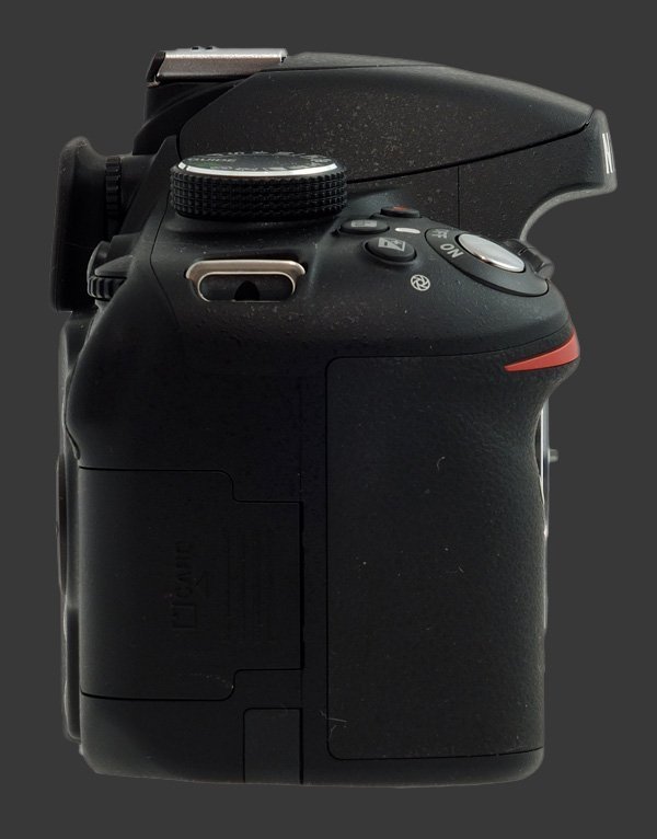 Nikon D3200 Side