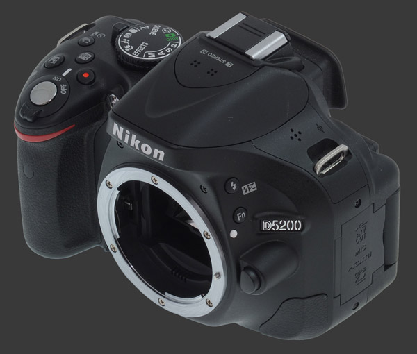 Nikon D5200 Front-Slant
