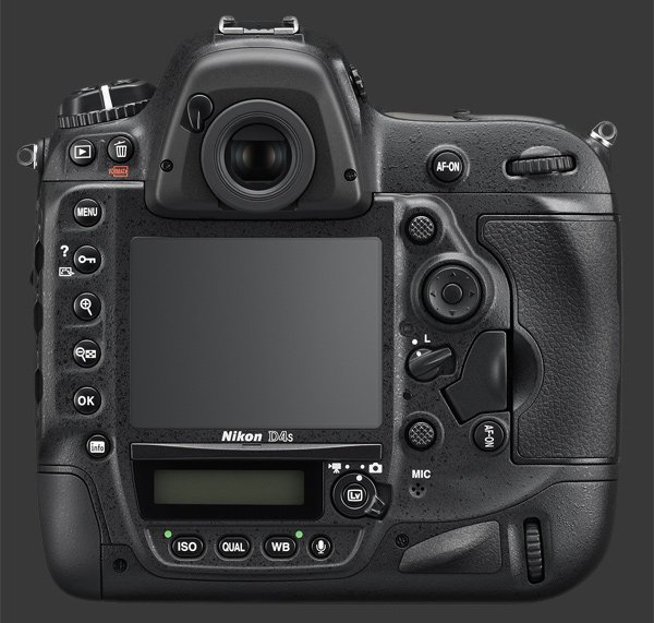 Nikon D4S