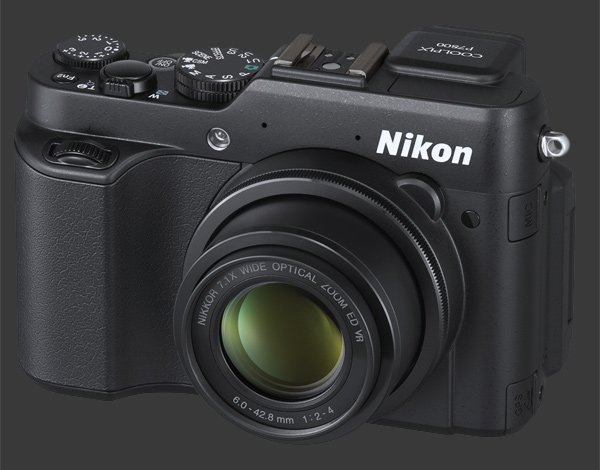 Nikon Coolpix P7800